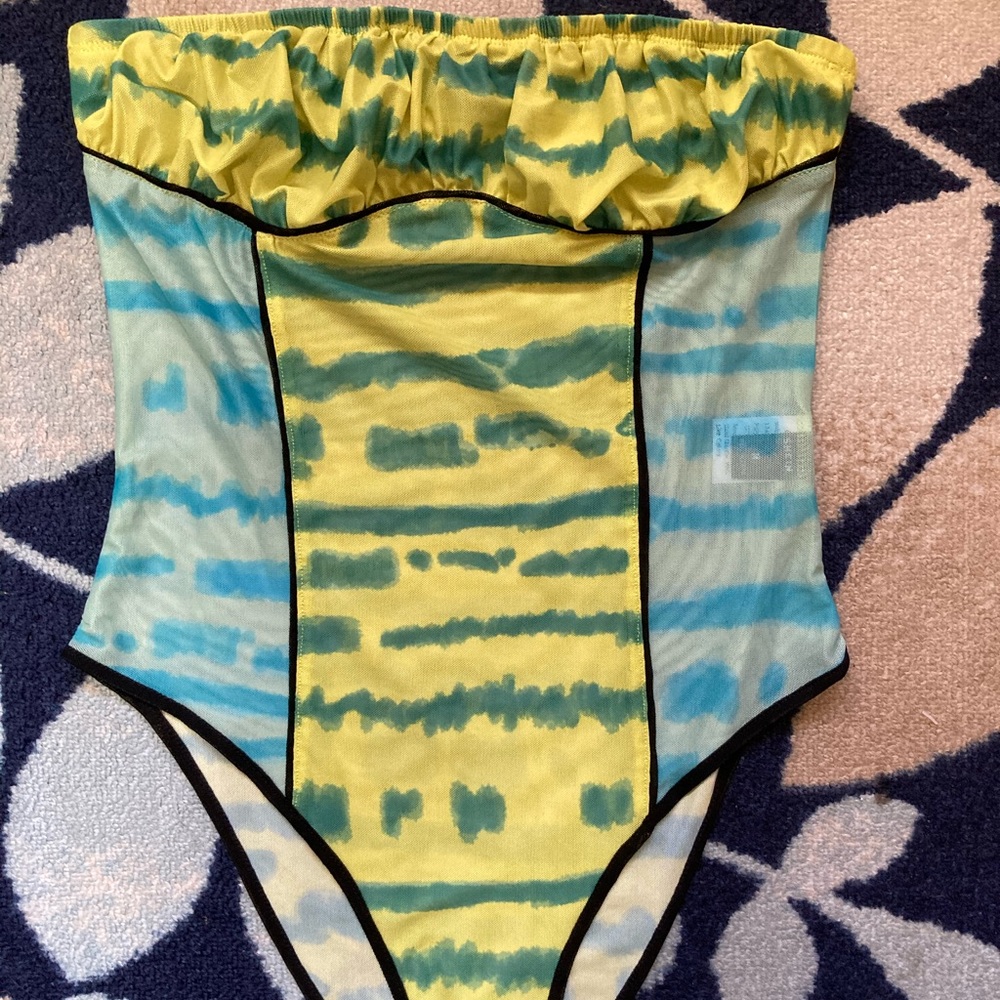 3/10! Colorful bodysuit